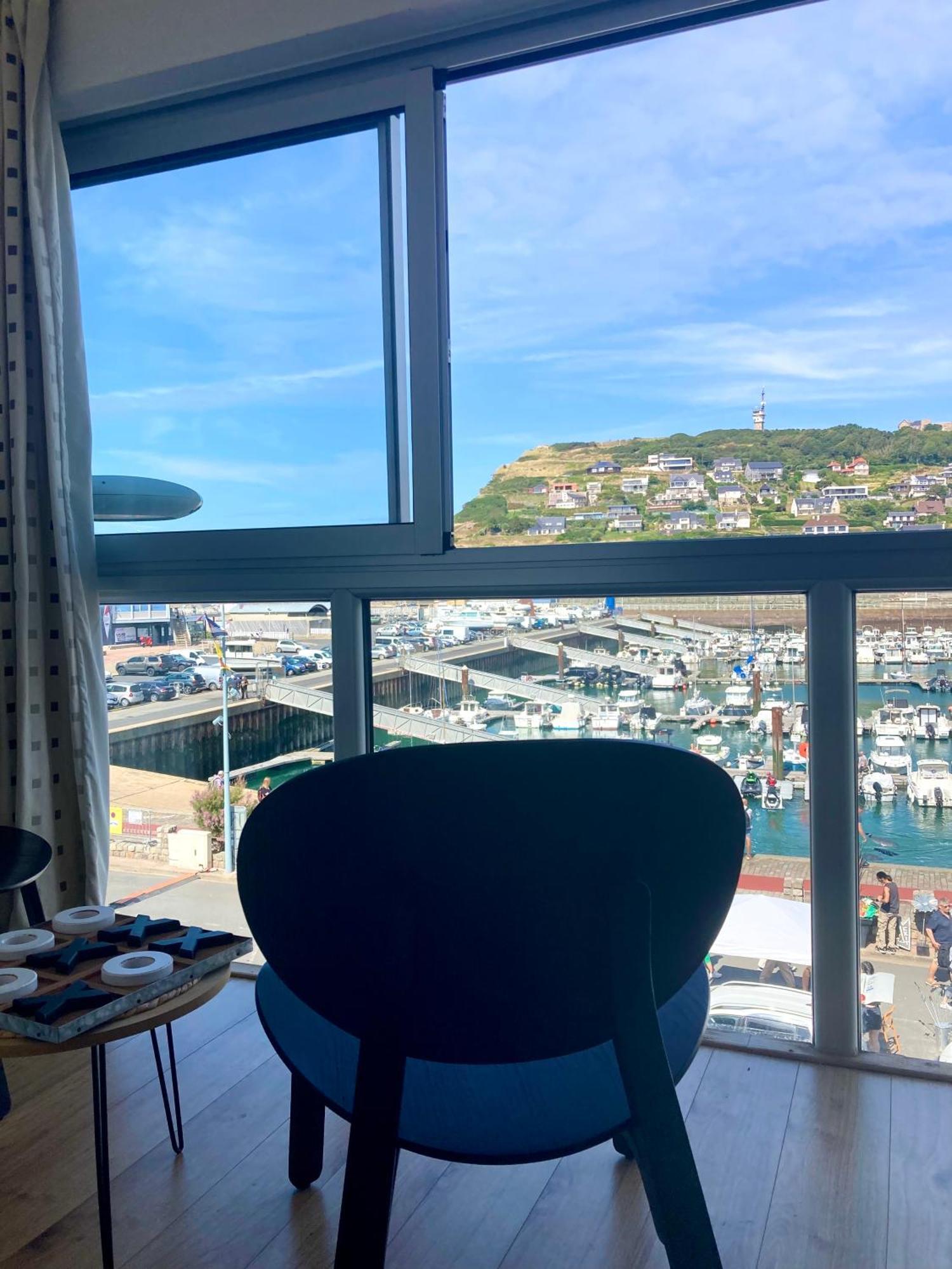 Avec Vue Sur Le Port Et Falaises Apartment *